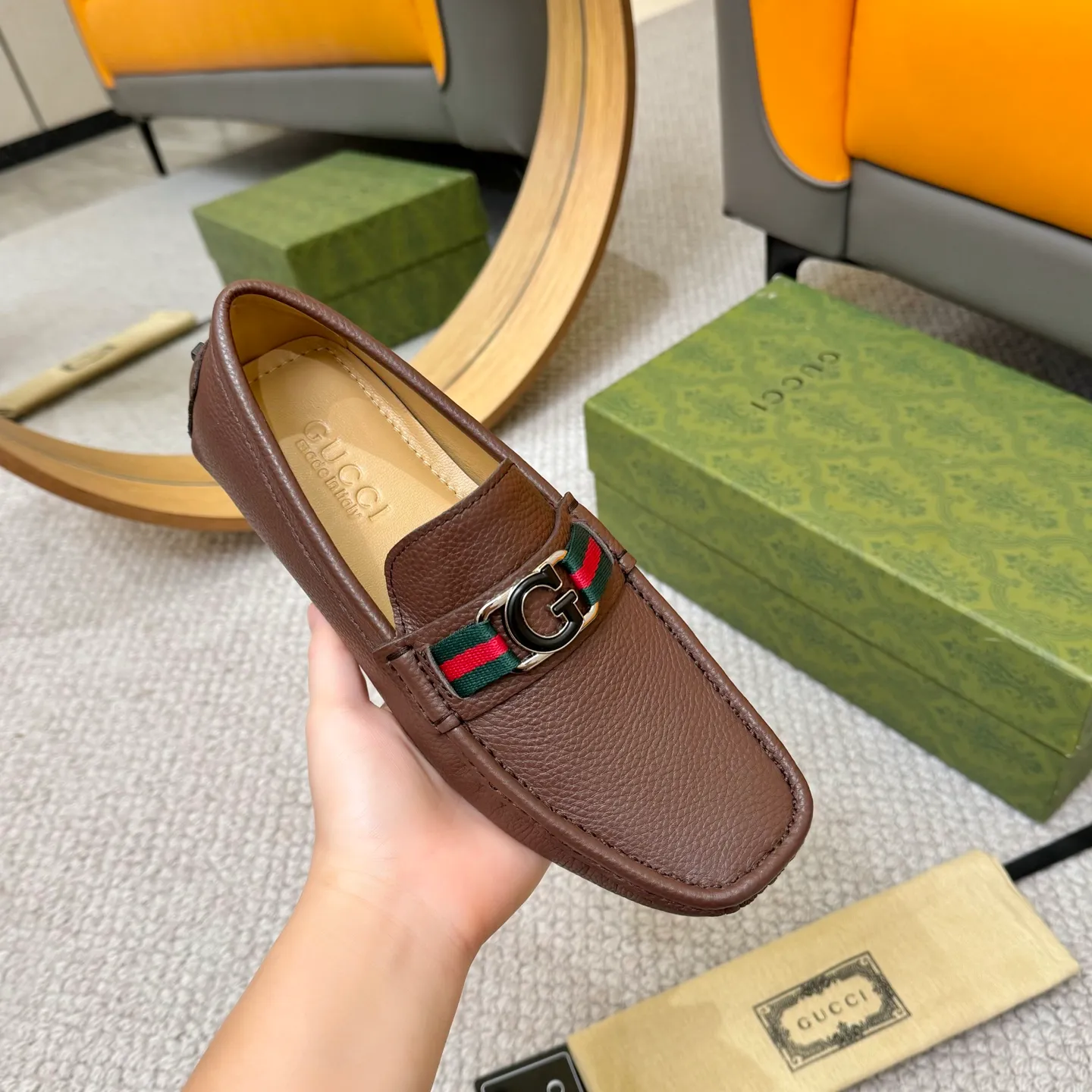 Men's shoes 💰420 (Yangli) Gucci* - the top version of Gucci classic beanie shoes! It is made of imported original cowhide and has a comfortable first layer of sheepskin lining! Original wear-resistant rubber outsole! High quality products! Size 38-46, with shoe dial, cloth bag, card